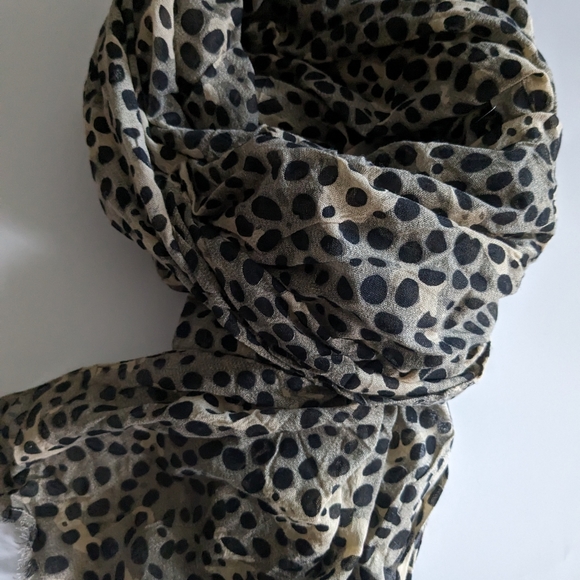 Yaya  leopard print scarf - Picture 2 of 4